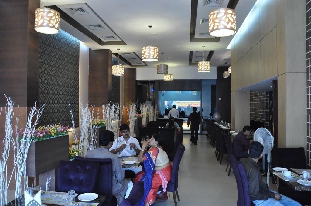 Hotel Silk Route Guwahati Exterior foto