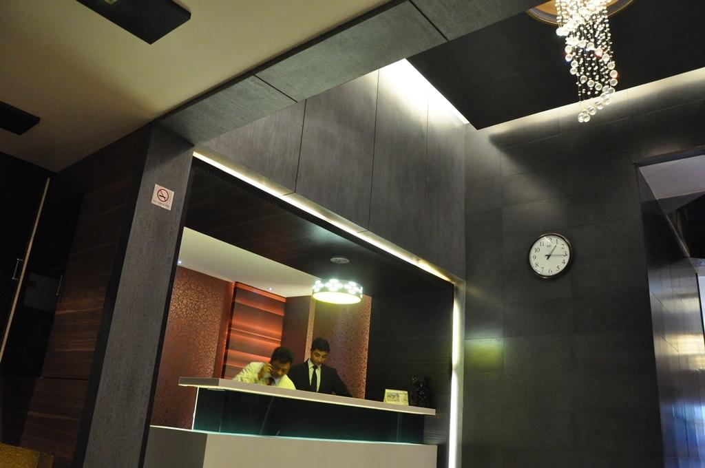 Hotel Silk Route Guwahati Exterior foto